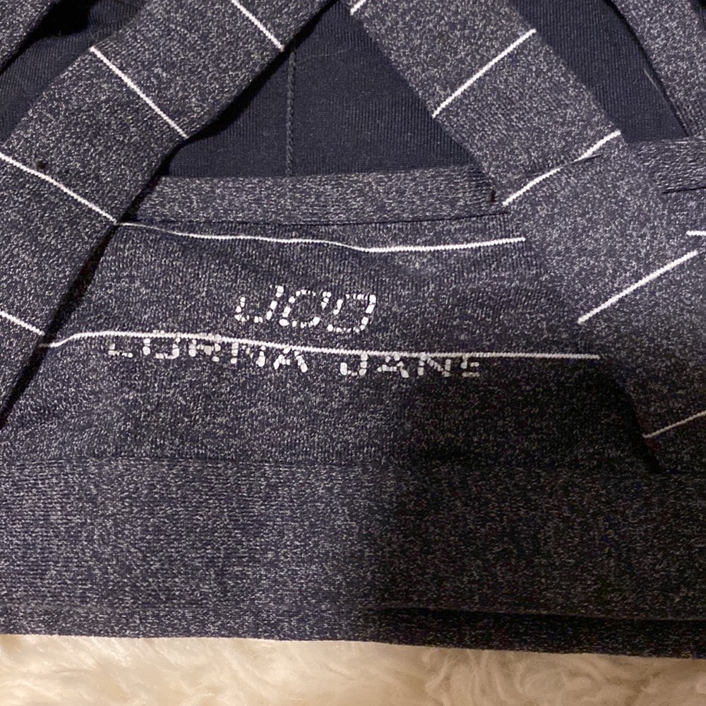 Lorna Jane sports bra - Picture 4 of 4